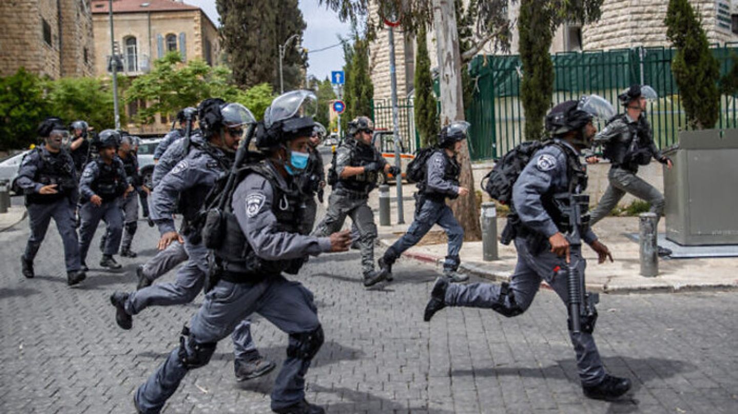İsrail polisi Dışişleri Bakanlığını bastı