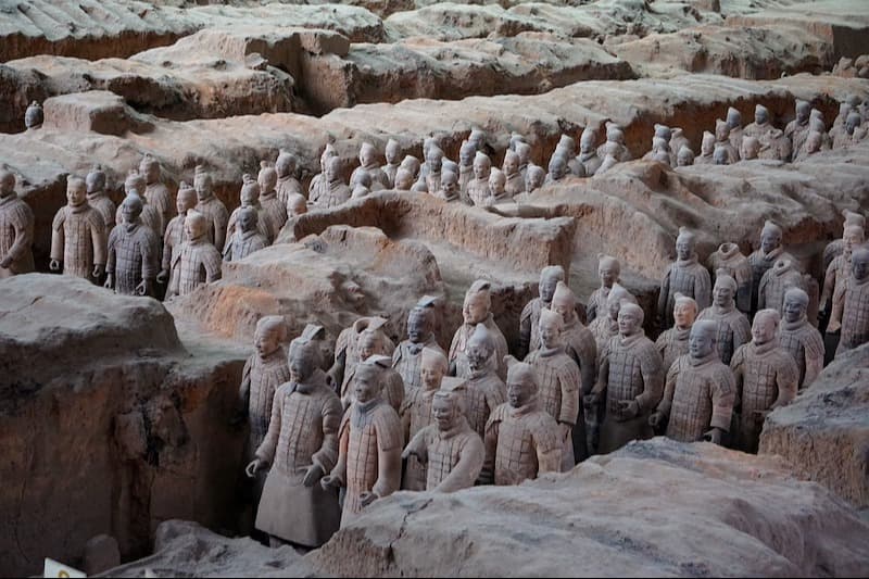 Çin'de Antik Savaş Arabaları Keşfedildi