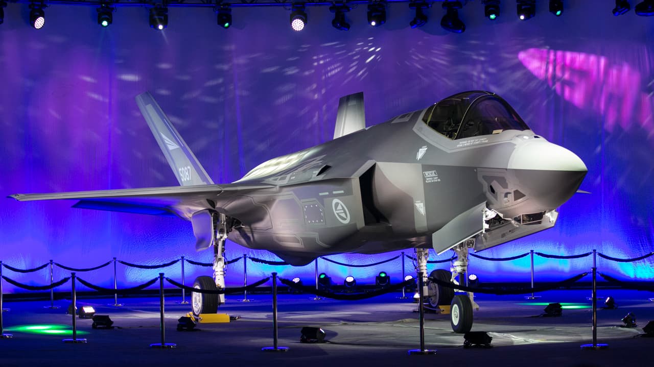 Lockheed Martin Japonya için ilk F-35B'nin montajını tamamladı