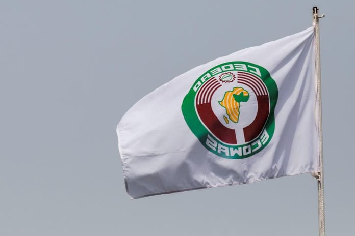 Mali, Nijer ve Burkina Faso ECOWAS'tan ayrıldı