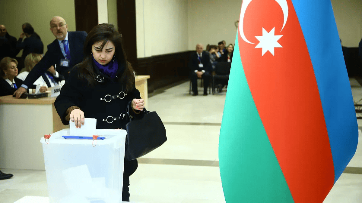 AB neden Azerbaycan'daki seçimleri izlemeyi reddetti?