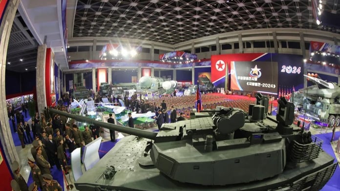 Kuzey Kore'nin yeni ana muharebe tankı tanıtıldı