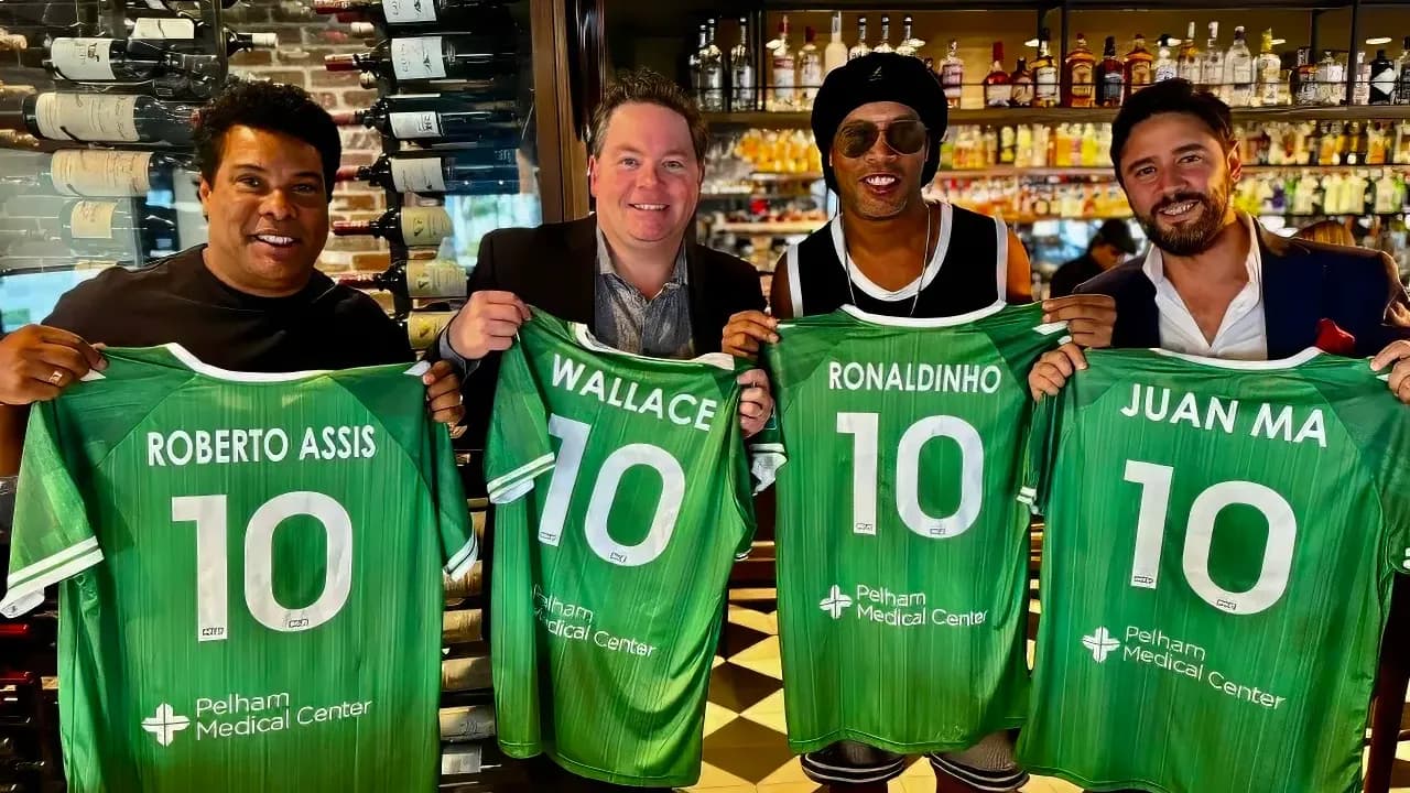 Ronaldinho, yeşil sahalara geri dönüyor! Kuzey Amerika'da yeni bir takımın parçası olacak