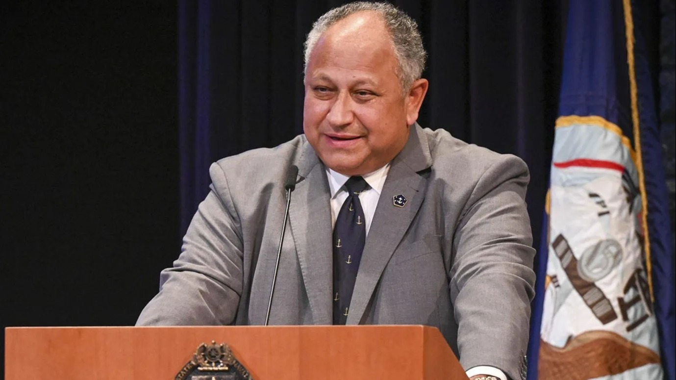 Carlos Del Toro