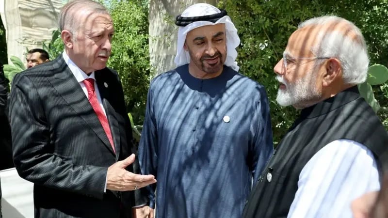 Erdoğan, BAE Devlet Başkanı Muhammed bin Zayid en-Nehyan ve Hindistan Başbakanı Narendra Modi ile sohbet etti.