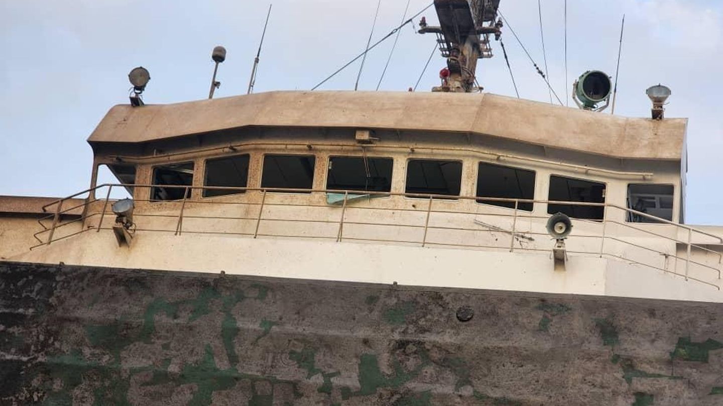 Rusya, Ukrayna'nın Odessa bölgesinde iki sivil gemiyi hedef aldı