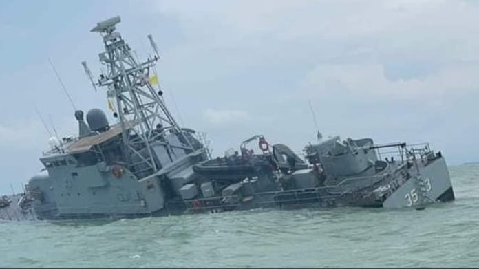 Malezya Donanması’na ait hücumbot battı