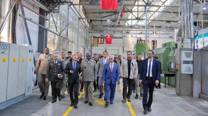 MKE, Gazi Fişek Fabrikası’nda Mali’den üst düzey heyeti ağırladı