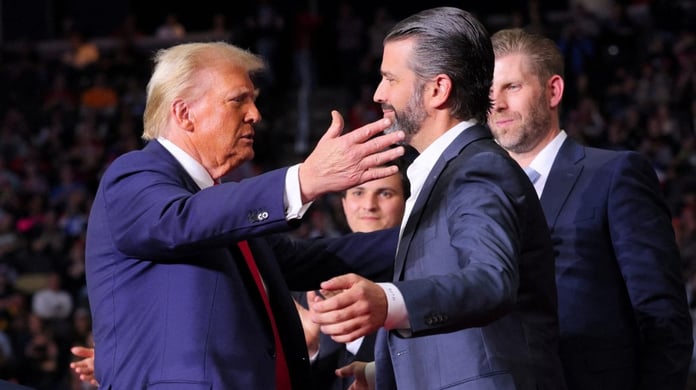 Donald Trump'ın yönetimini, oğlu şekillendiriyor! Askeri müdahale ve düzen karşıtı isimlerin peşindeler