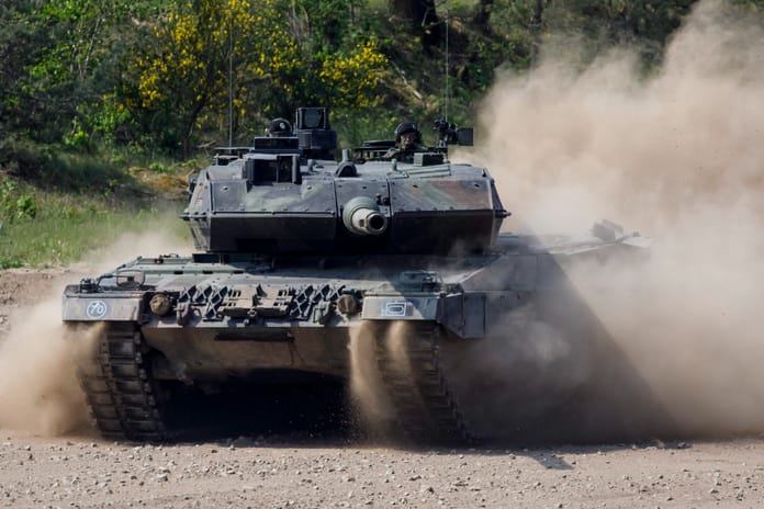Litvanya 44 adet Leopard 2 tankı satın alacak