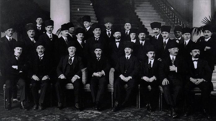 İnönü Vakfı arşivindeki Lozan Antlaşması belgelerini halka açtı