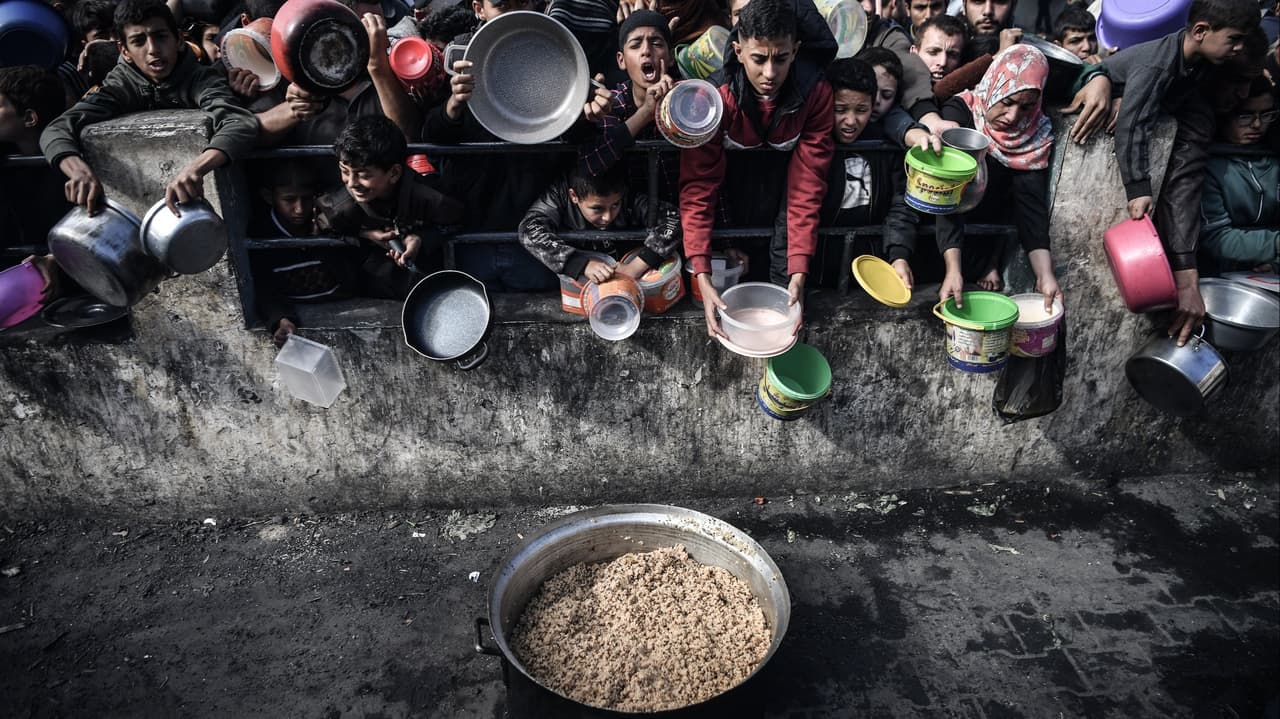 Gazze'den Yemen'e açlık: Utanç ve savaş suçları!