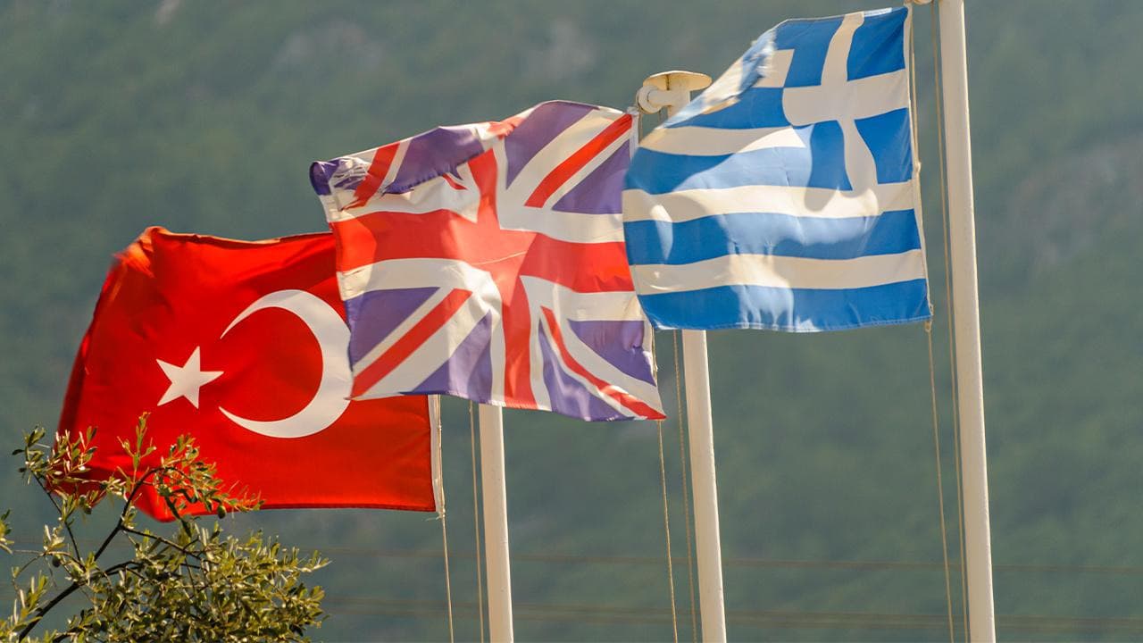 Kathimerini: İngiltere ve Yunanistan arasındaki heykel krizinin arkasında Türkiye var