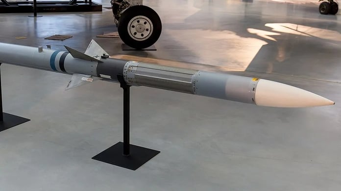 Polonya, ABD ile AIM-120C AMRAAM füzesi tedariki için anlaşma imzaladı