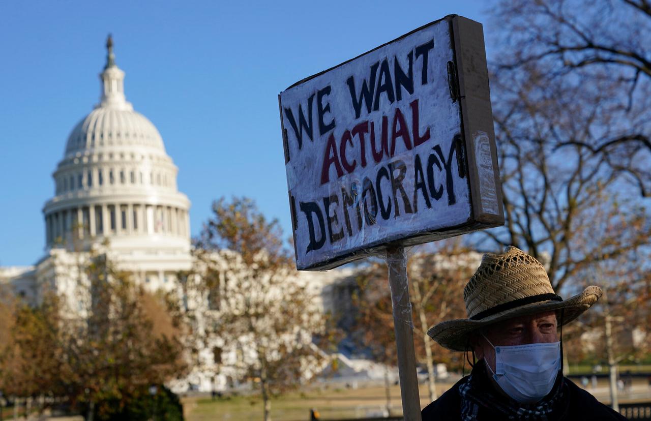 AP: Amerikalıların sadece yüzde 10'u ülkede demokrasinin iyi işlediğini düşünüyor