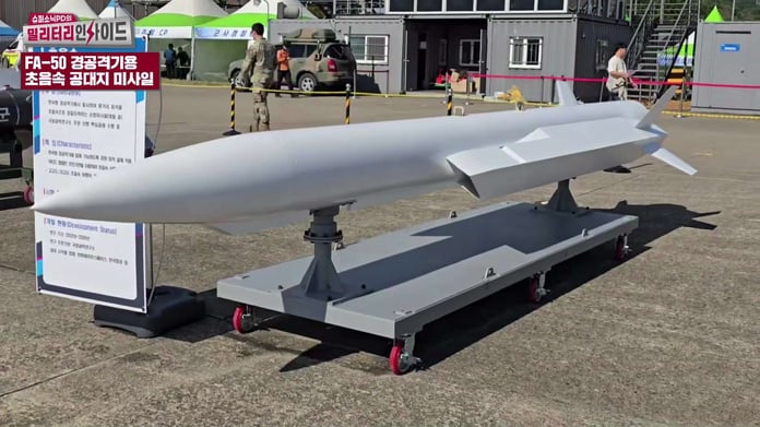 Güney Kore'nin yeni süpersonik gemisavar füzesi tanıtıldı