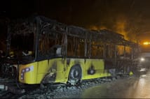 Sarıyer'de seyir halindeki İETT otobüsü alev aldı