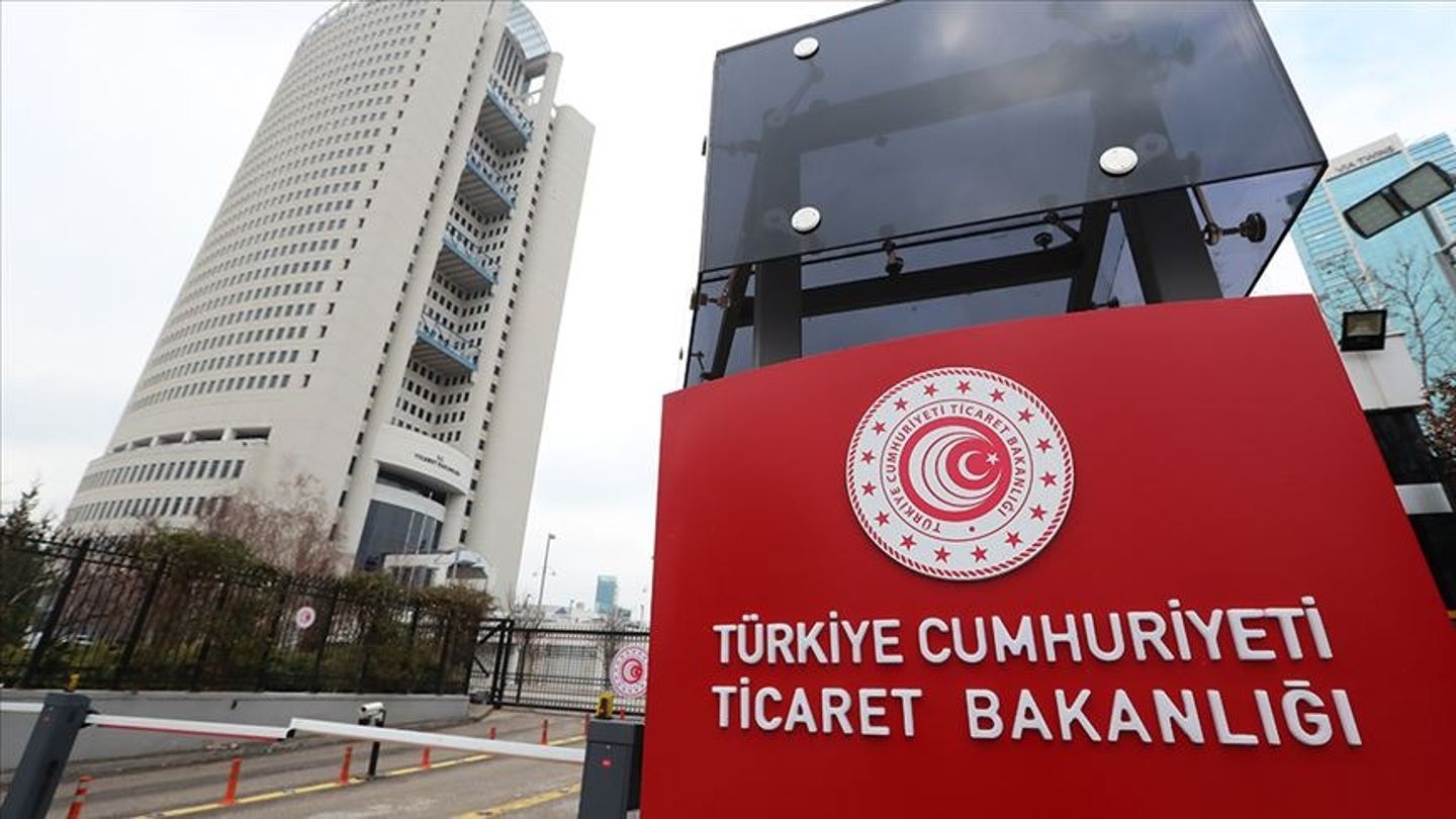 Vatandaştan fazla ücret alan bankalara 3,2 milyar lira ceza