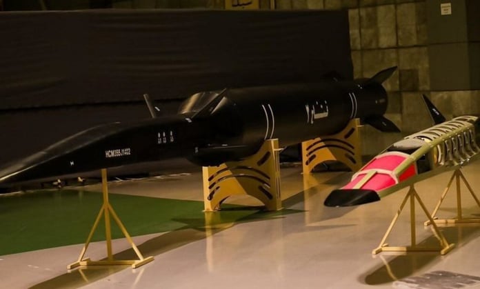 İran yeni hipersonik füzesi Fettah-2’yi tanıttı