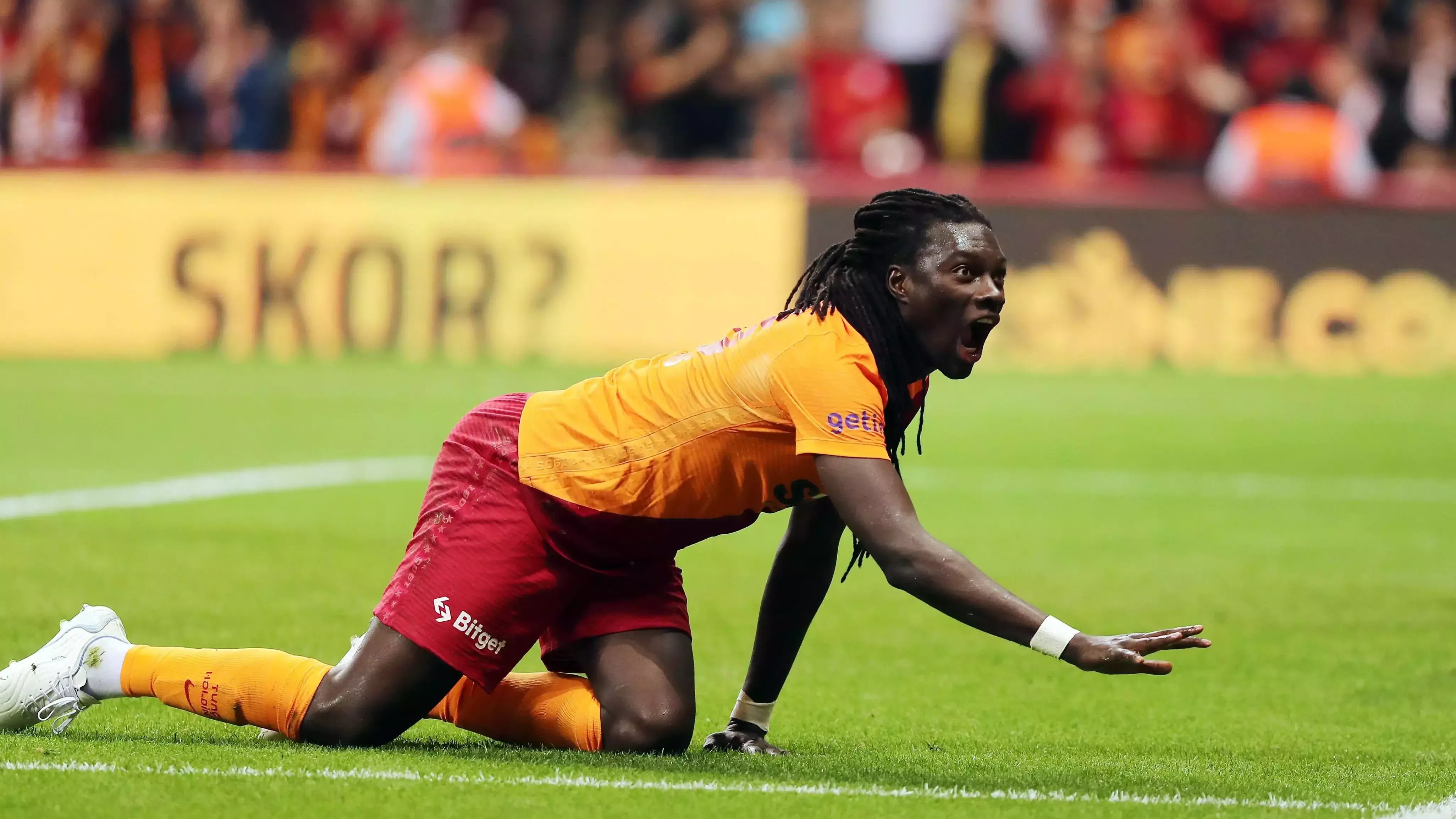 Bafetimbi Gomis futbolu bıraktı mı?