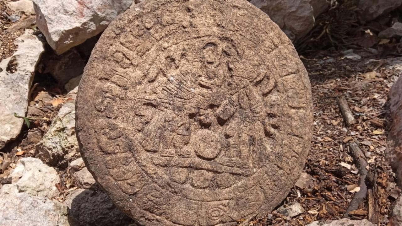 Maya dönemine ait "skor taşı" bulundu