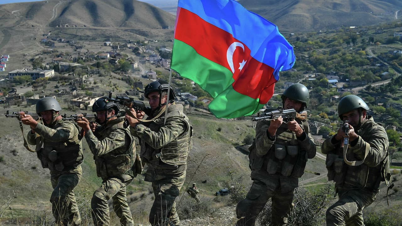 Azerbaycan Ermenistan'a karşı askeri güç kullanabilir