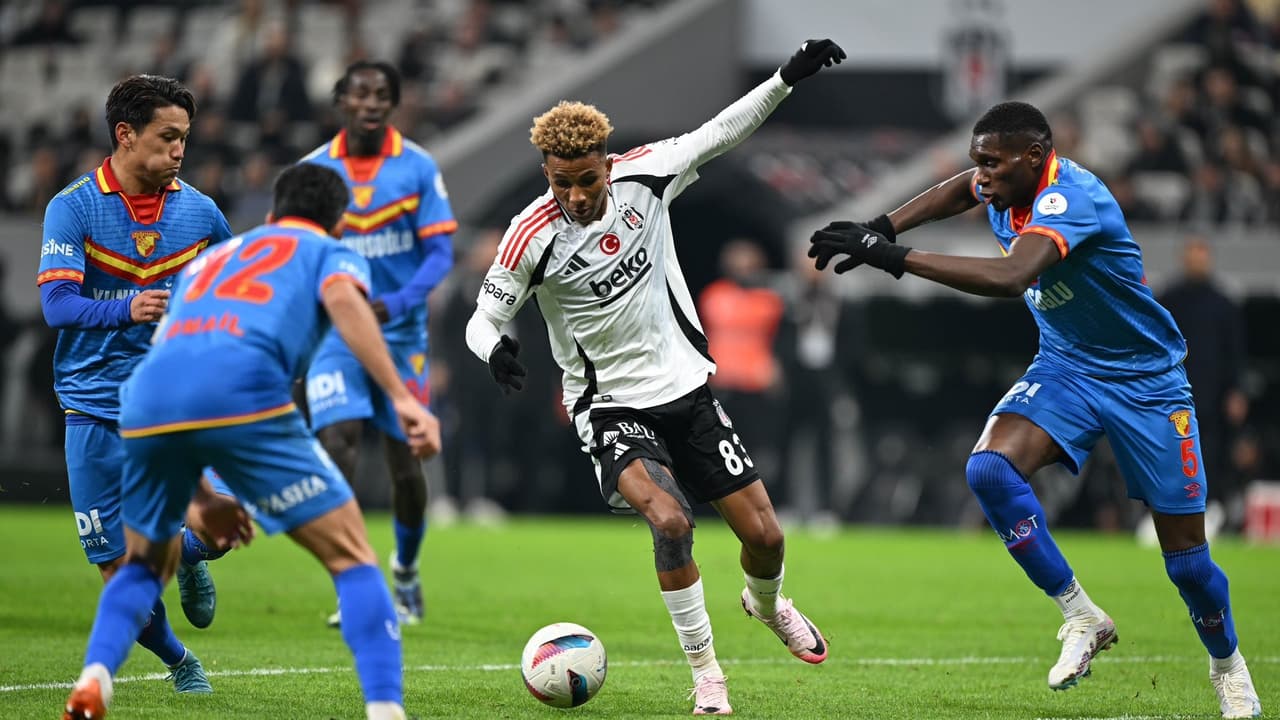 Nihat Kahveci: Beşiktaş'a Van Bronckhorst Önerisi