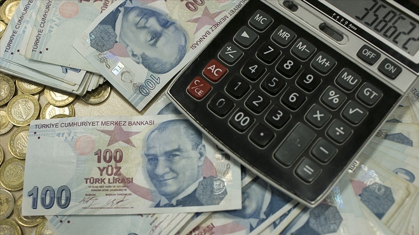 Cep telefonu ve taşıt satışlarında yeni taksit düzenlemeleri. Fotoğraf: AA&nbsp;