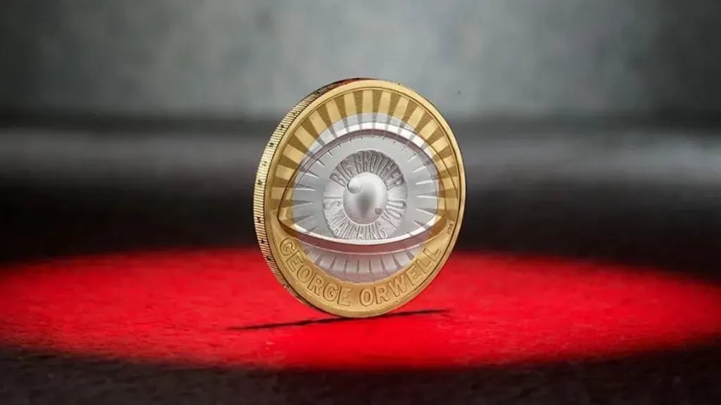 Coinage artist Henry Gray said gave the eye in the design a "monocular" rather than "realistic" look. Fotoğraf:&nbsp;Kraliyet Darphanesi
