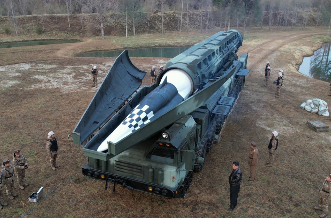 Kuzey Kore'nin yeni orta menzilli hipersonik füzesi: Hwasongpho-16B