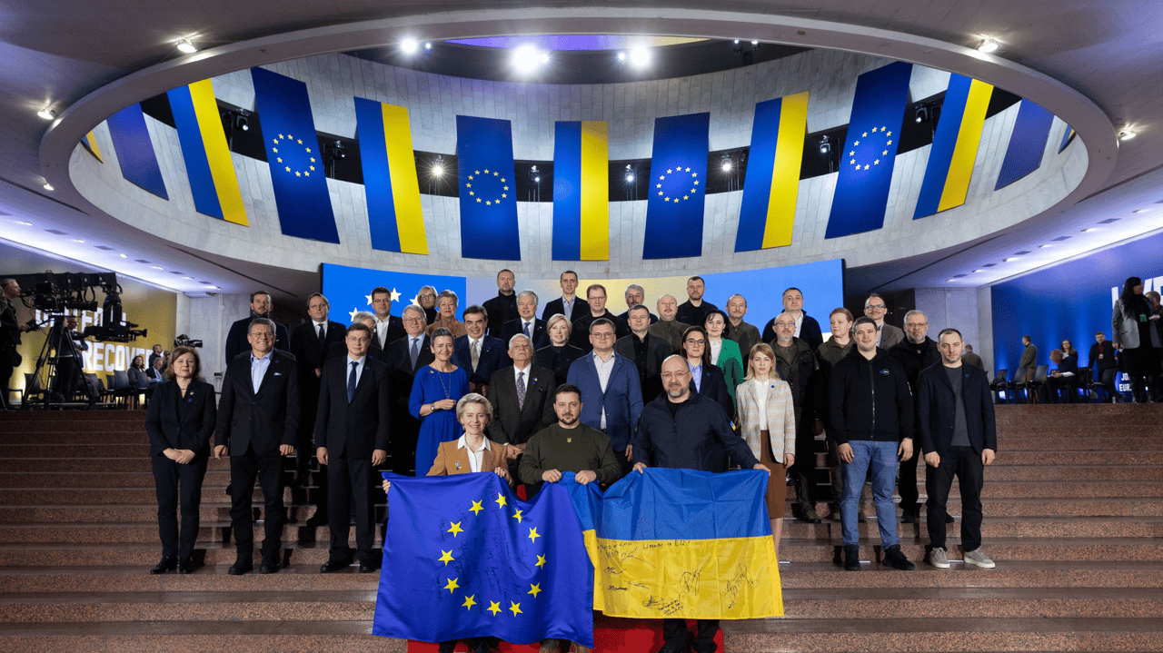 Kiev'deki tarihi AB-Ukrayna zirvesinin sonuçları
