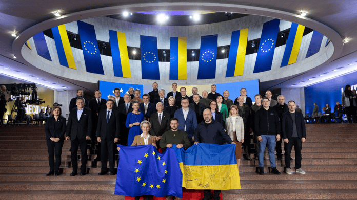 Kiev'deki tarihi AB-Ukrayna zirvesinin sonuçları