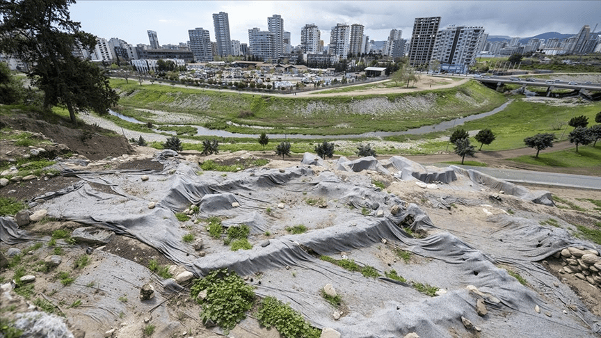 Mersin'deki Yumuktepe Höyüğü'nde arkeopark çevre düzenlemesi yapılıyor