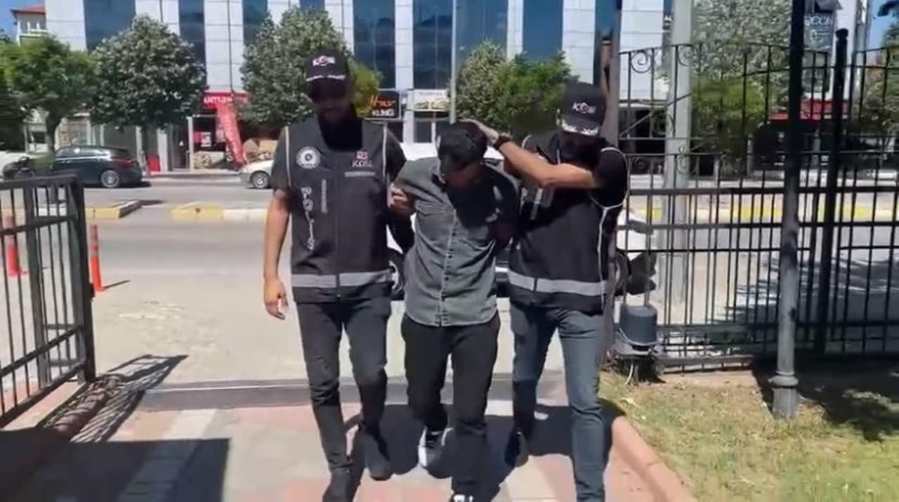 YKS'de yapay zeka ile kopya çeken aday 2 yıl sınav yapamayacak