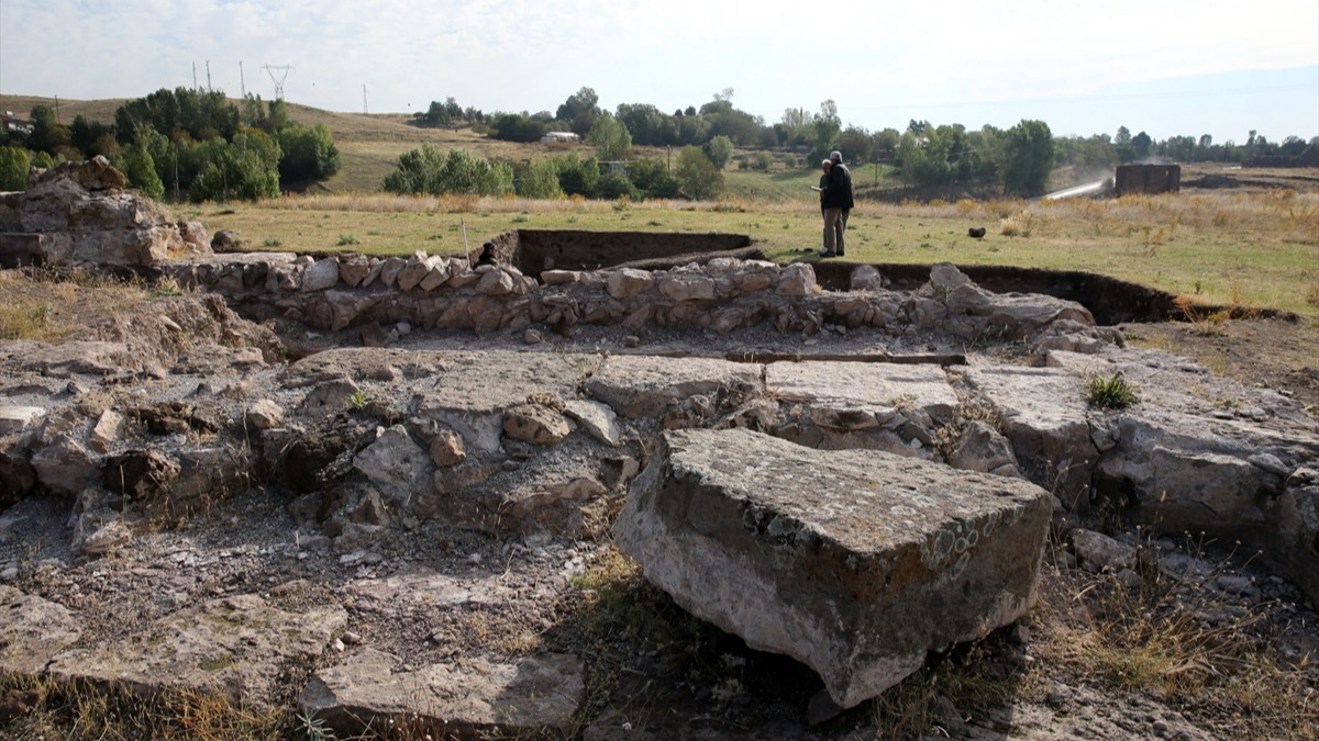 Eski Ahlat Şehri Kalesi