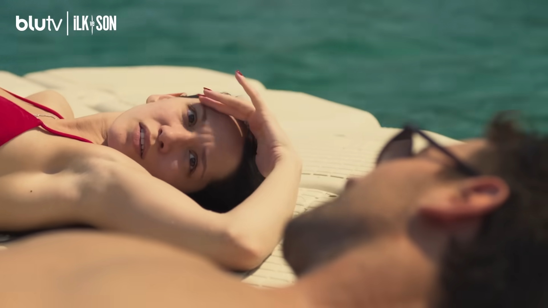 İlk ve Son hangi platformda?