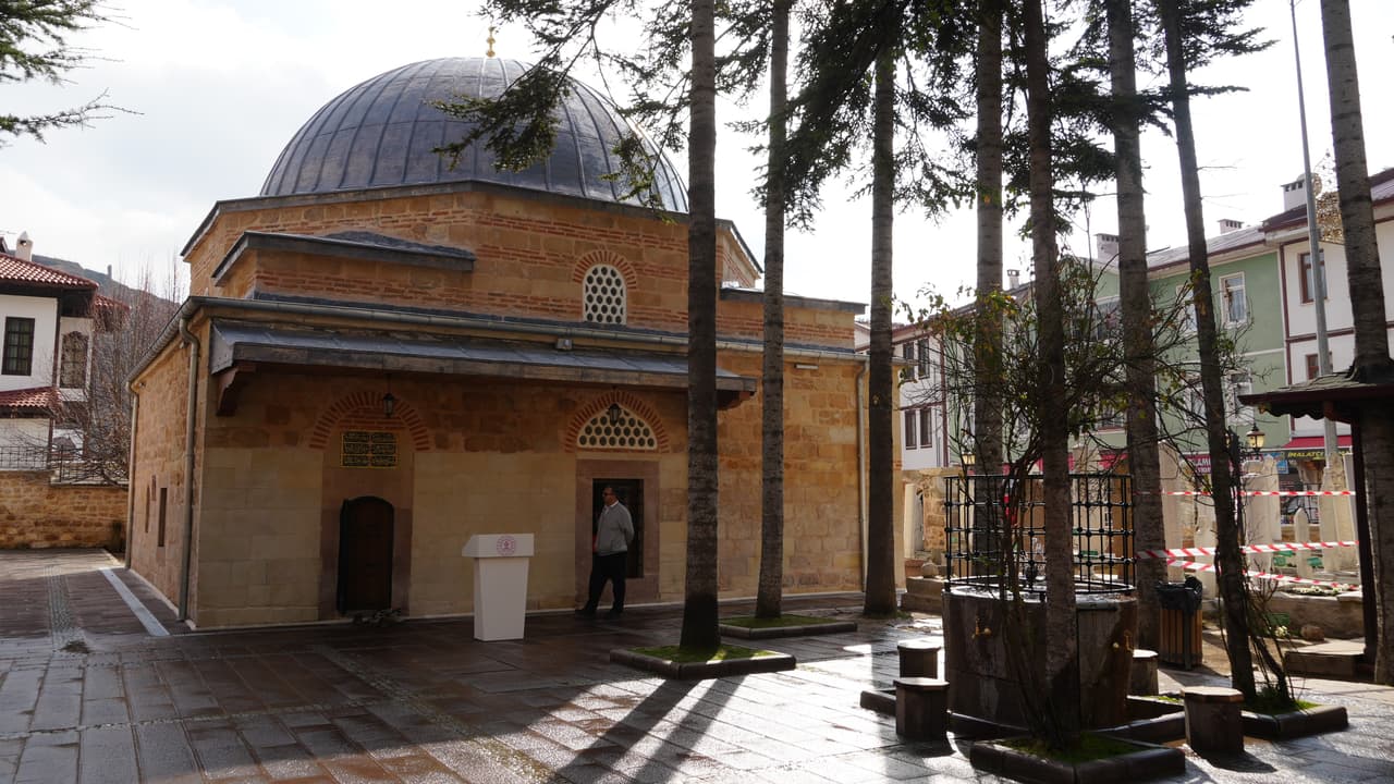 Şeyh Şaban Türbesi Ziyaretçilere Açıldı