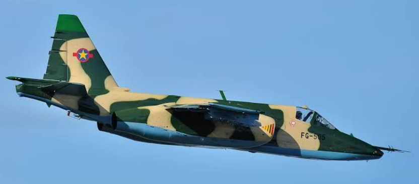 Demokratik Kongo Cumhuriyeti'ne ait bir Su-25 savaş uçağı