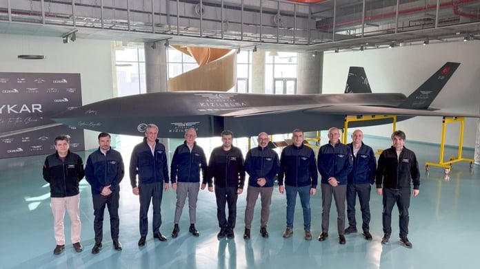 İtalyan savunma devi Leonardo, BAYKAR ile iş birliği arayışına girdi