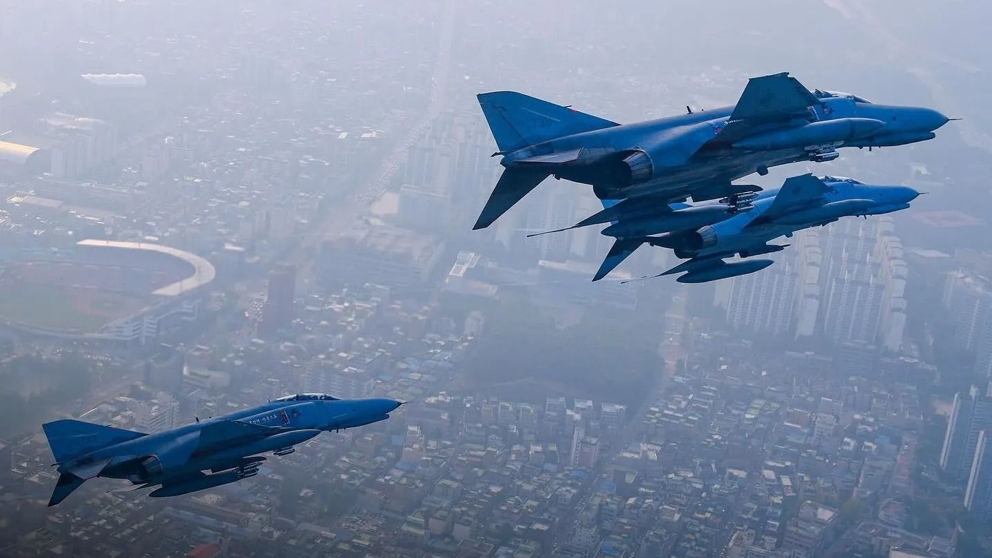 Güney Kore F-4 Phantom jetlerini emekliye ayırıyor