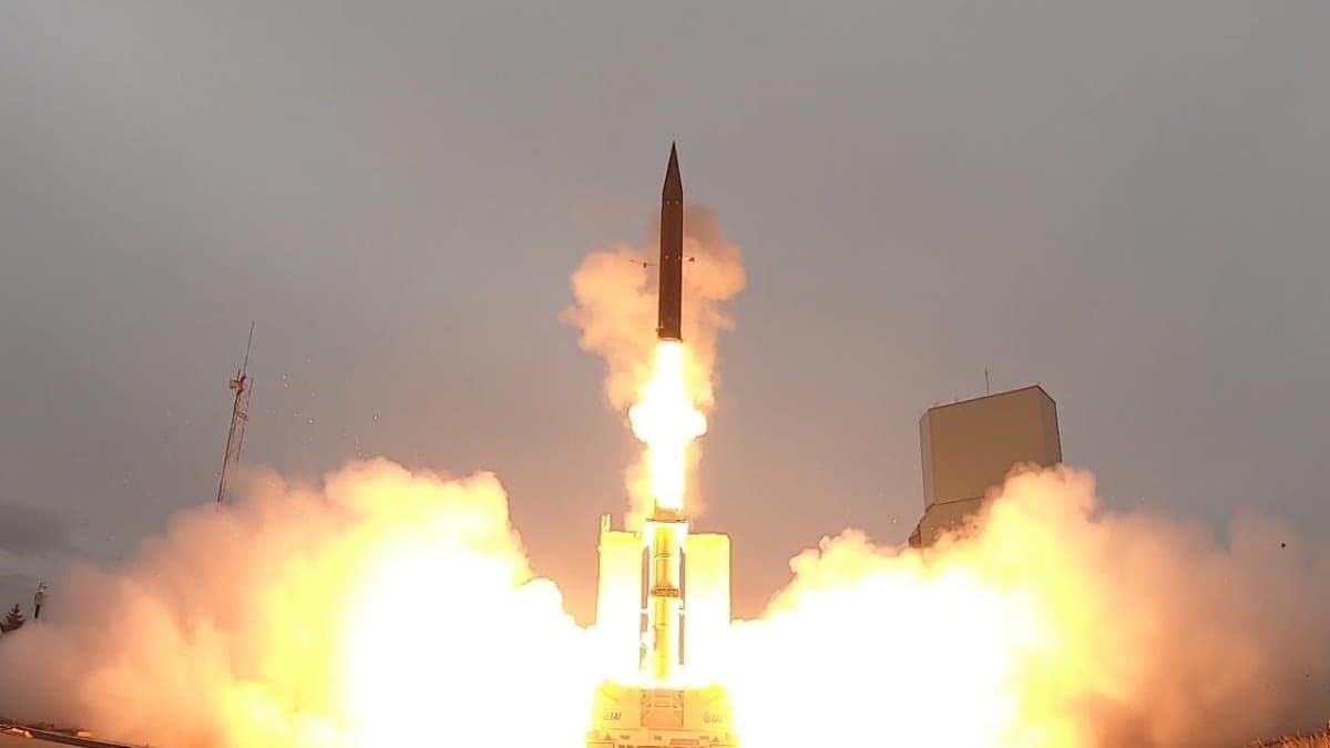 İsrail Arrow 3 füzelerinin üretimini artırıyor