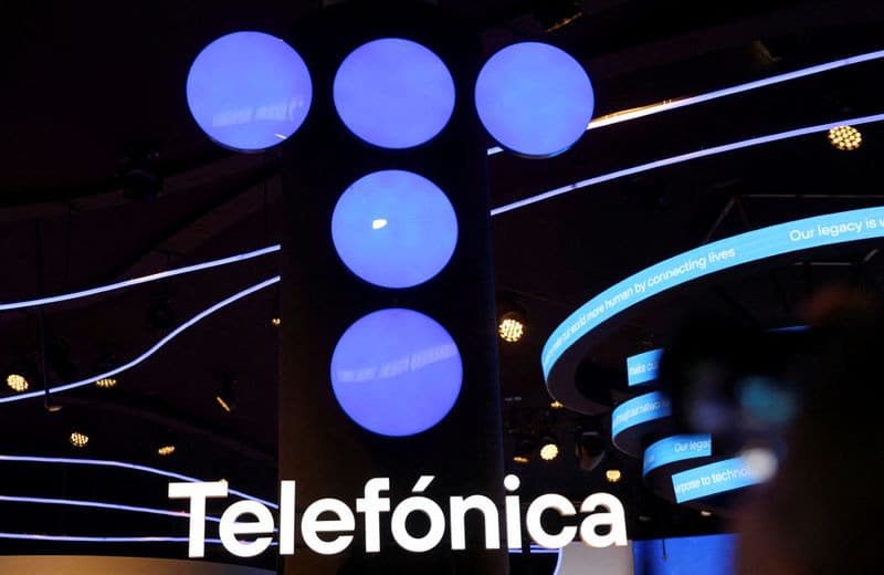 İspanya, Telefonica'nın Suudi şirkete geçişini engelledi