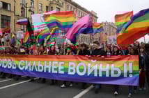 Rusya’da LGBT ve cinsiyet değiştirmeyi teşvik etmek yasaklandı