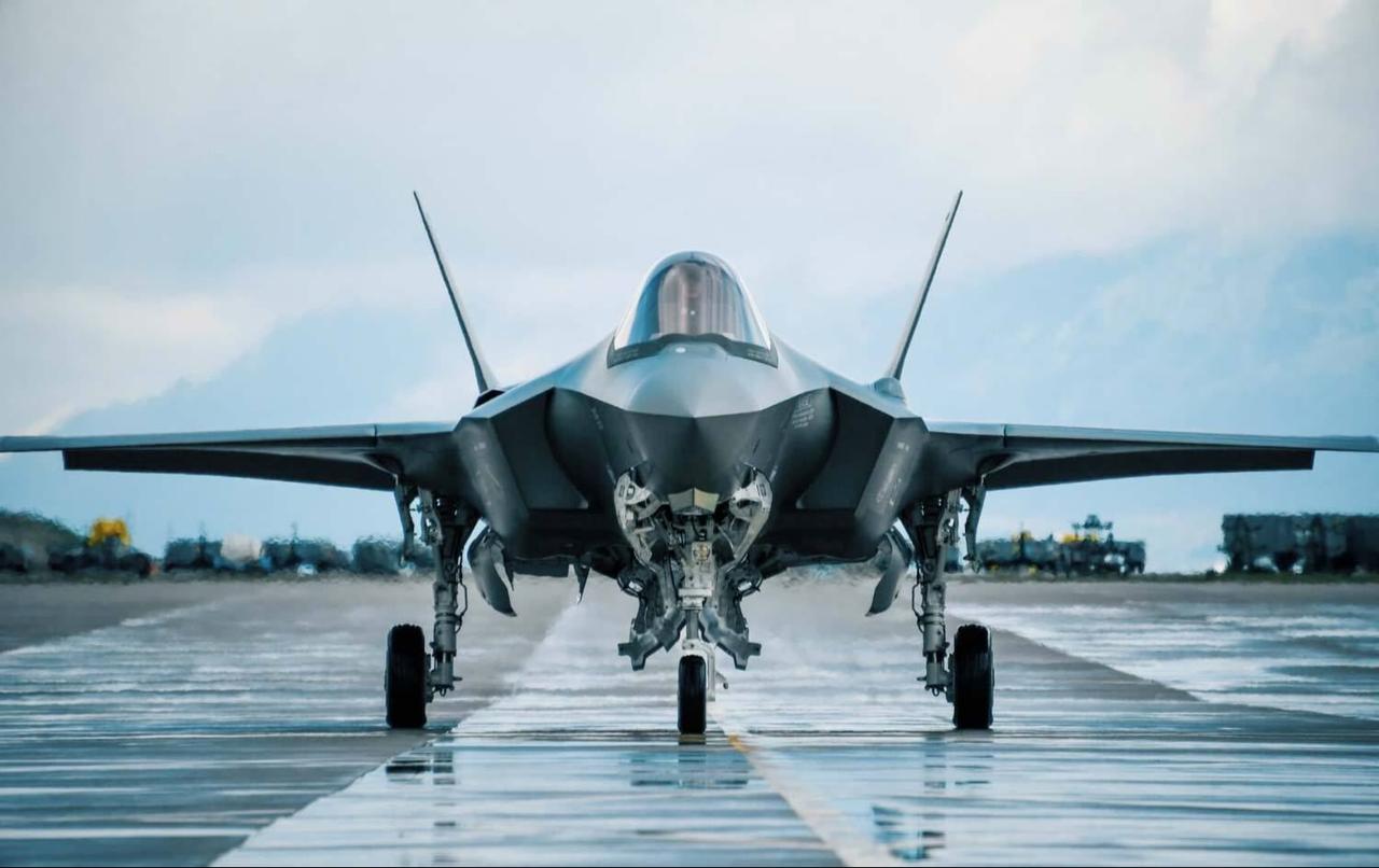 Çek Hükümeti, F-35 savaş uçaklarını ve stratejik savunma projelerini onayladı