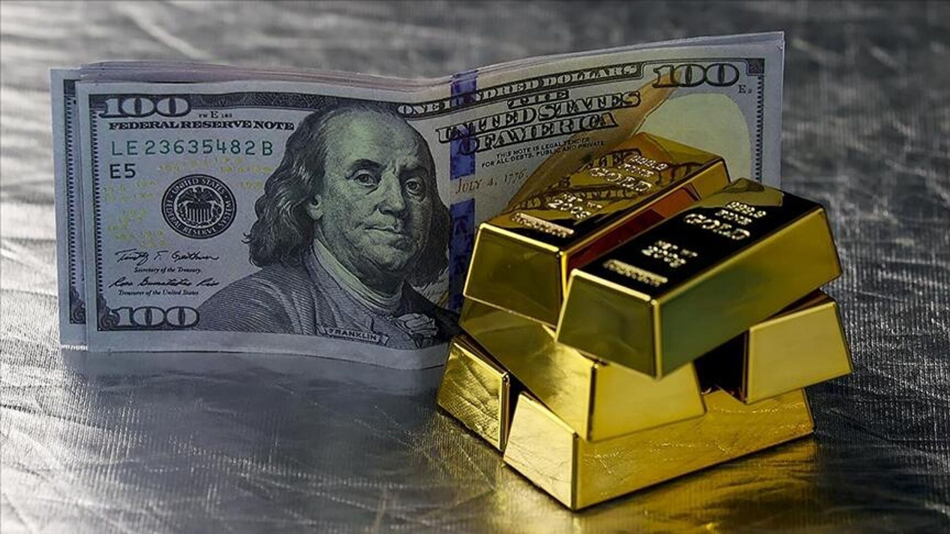 Altın, döviz ve Bitcoin güne hareketli başladı