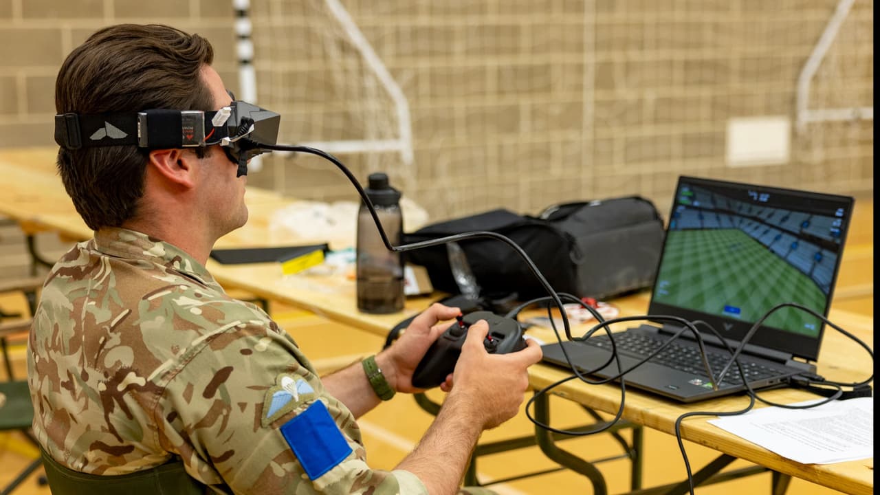 İngiliz Ordusu FPV drone pilotlarını eğitmeye başladı