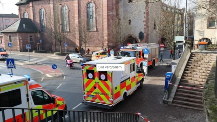 Almanya'da bıçaklı saldırıda 2 kişi öldü