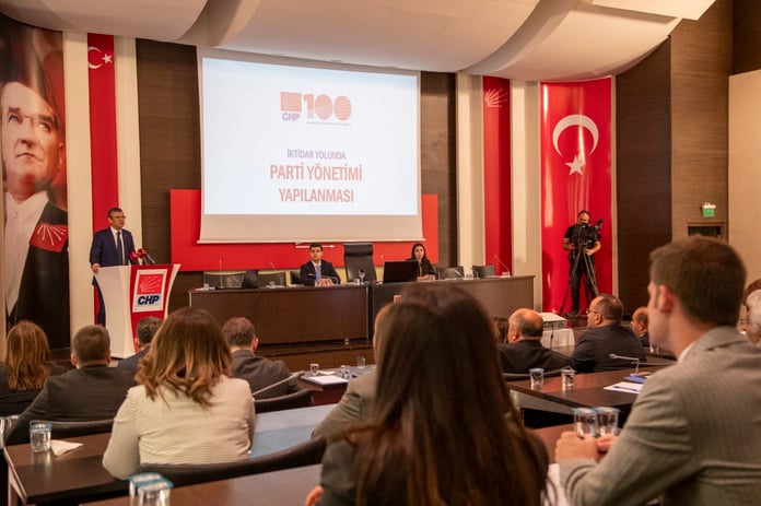 CHP’nin “gölge kabinesi”nin sadece adı kaldı