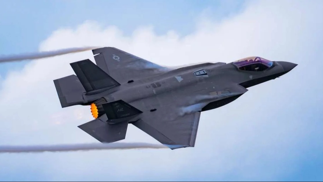 Tahmini bedeli 6,5 milyar dolar olan 32 adet F-35A savaş uçağı alımı, Romanya'nın 1989'dan bu yana gerçekleştirdiği en büyük askeri alım olacaktır
