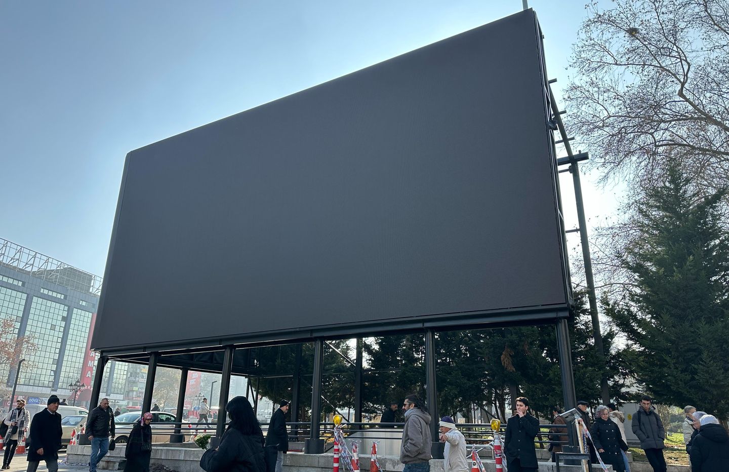 Reklam için tarihi alana göz diktiler